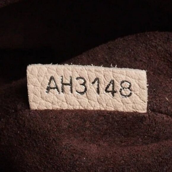 Louis Vuitton Cream Monogram Mahina Leather Babylone BB Bag - Picture 5 of 10